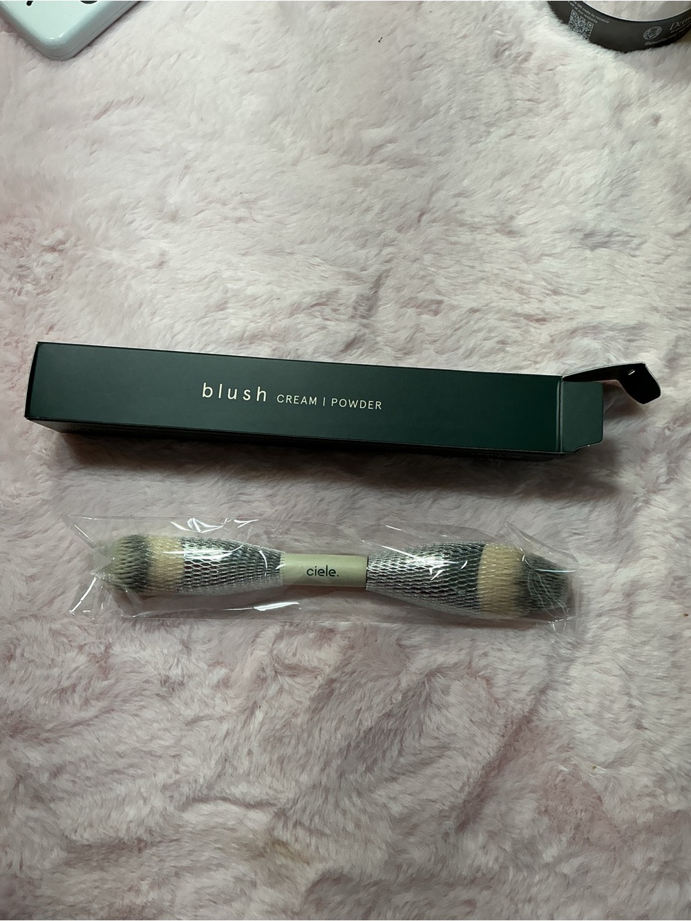 Ciele Dual-Ended Blush Brush - Cream & Black
